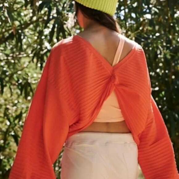 LIKE NEW! Free People Movement Orange Twist-Back Long Sleeve Top Size Large - Picture 4 of 7